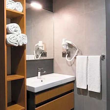 Opera Apartmanhotel