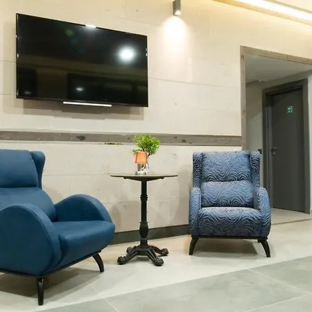 Aparthotel Opera