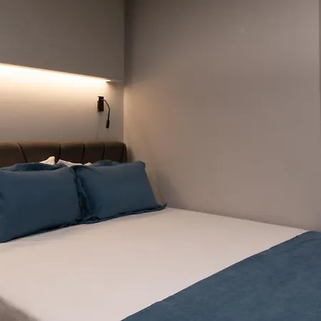 Opera Aparthotel 3*