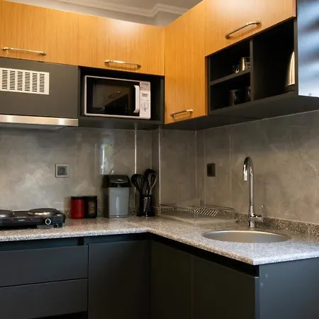 Aparthotel Opera 3*